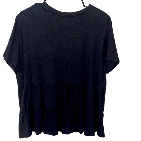 𝅺COMO VINTAGE WOMAN BLACK TIERED TOP SIZE 1X - Picture 2 of 2
